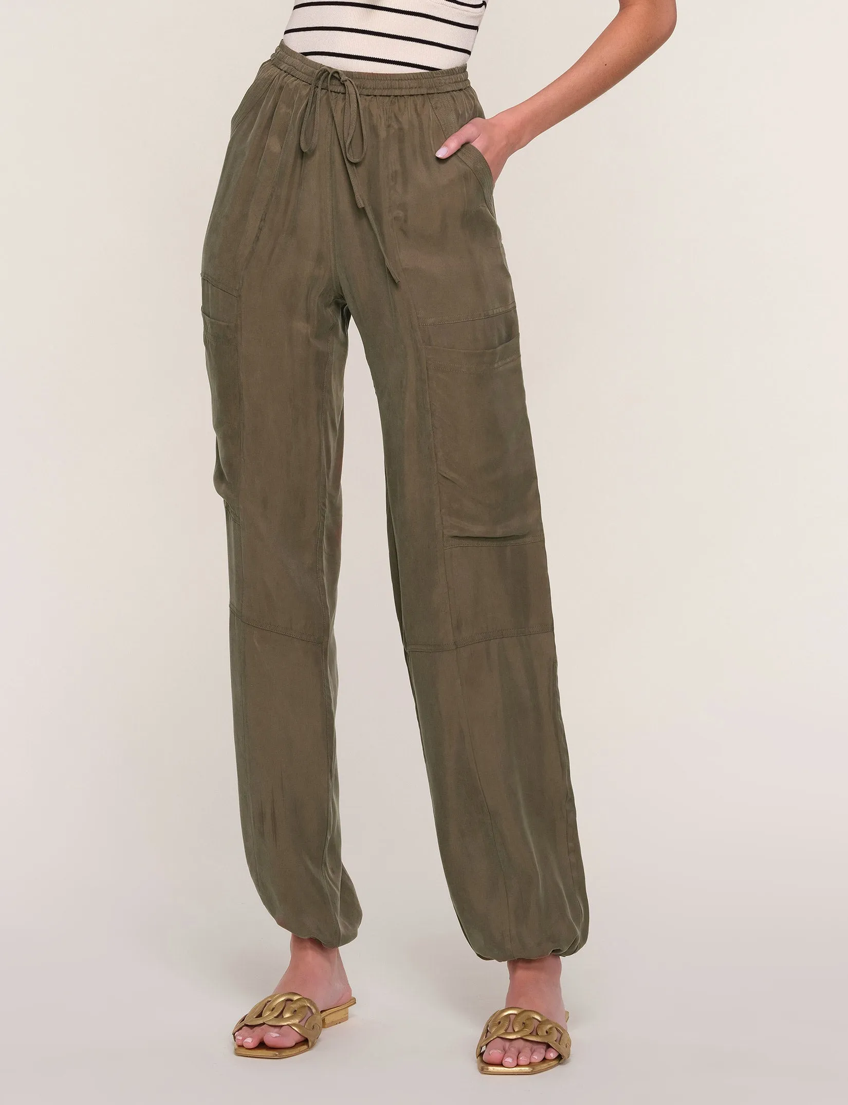 Keri Pant sold by Heartloom product image thumbnail 3