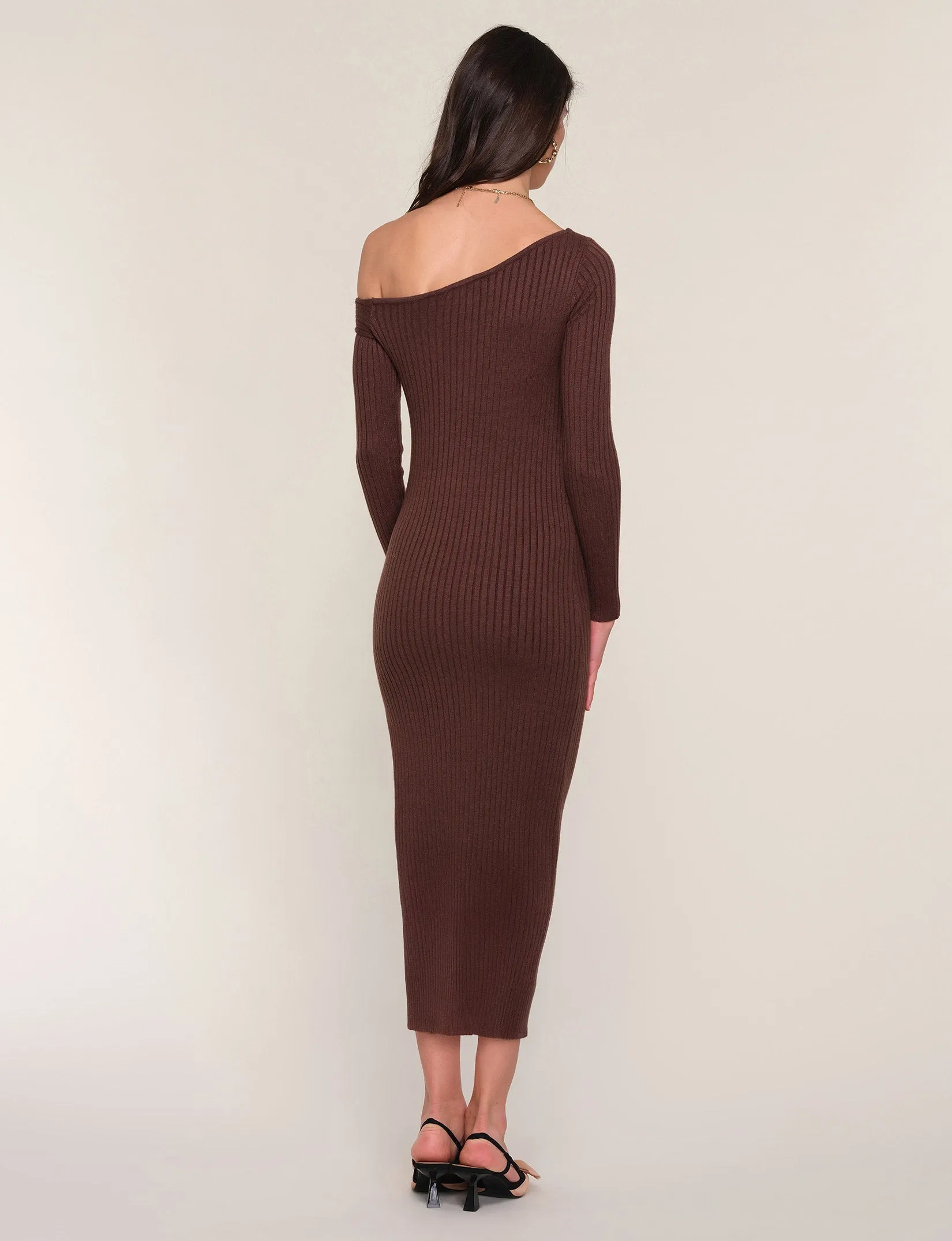 rachelle dress sold by Heartloom product image thumbnail 4