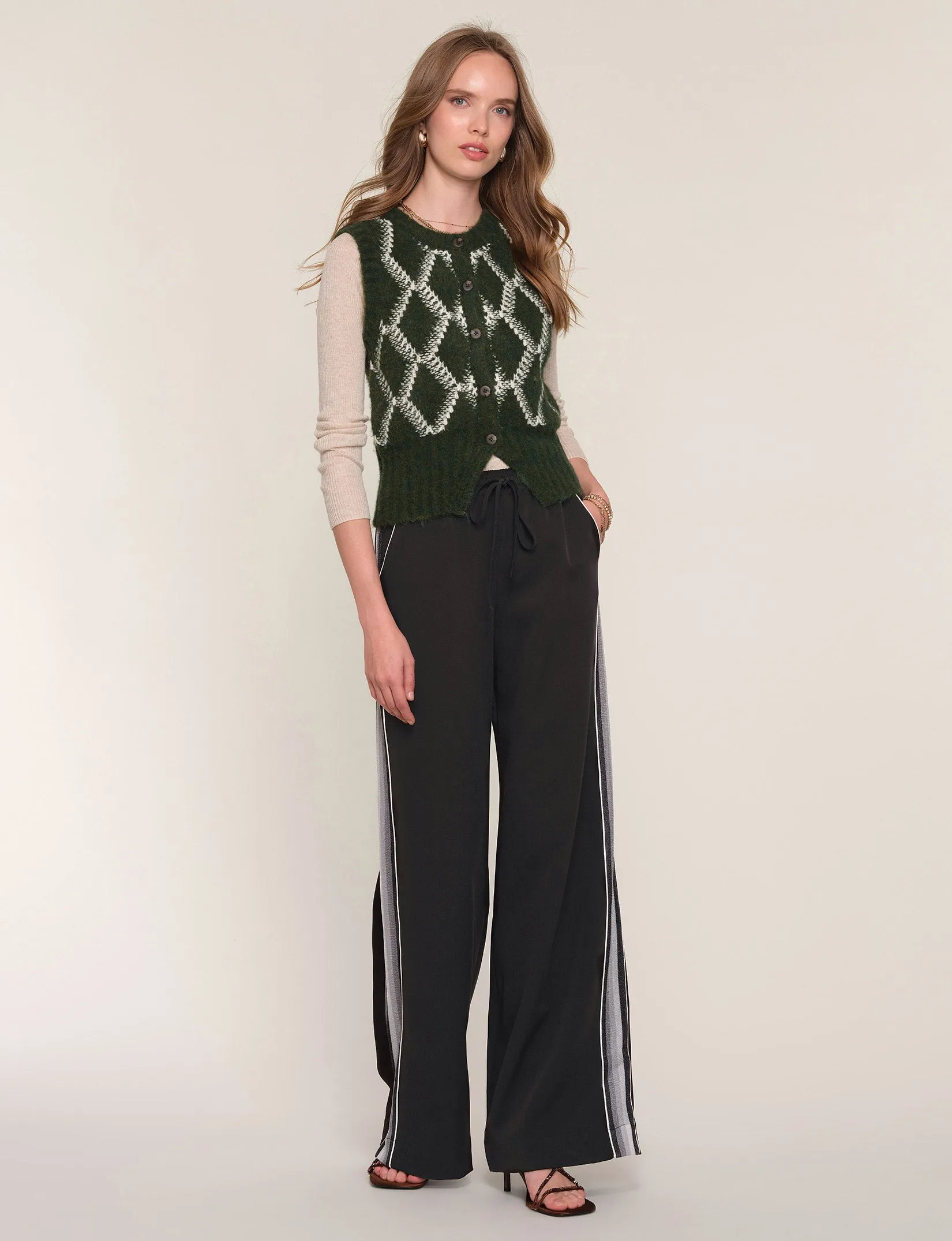 jules pant sold by Heartloom product image thumbnail 2