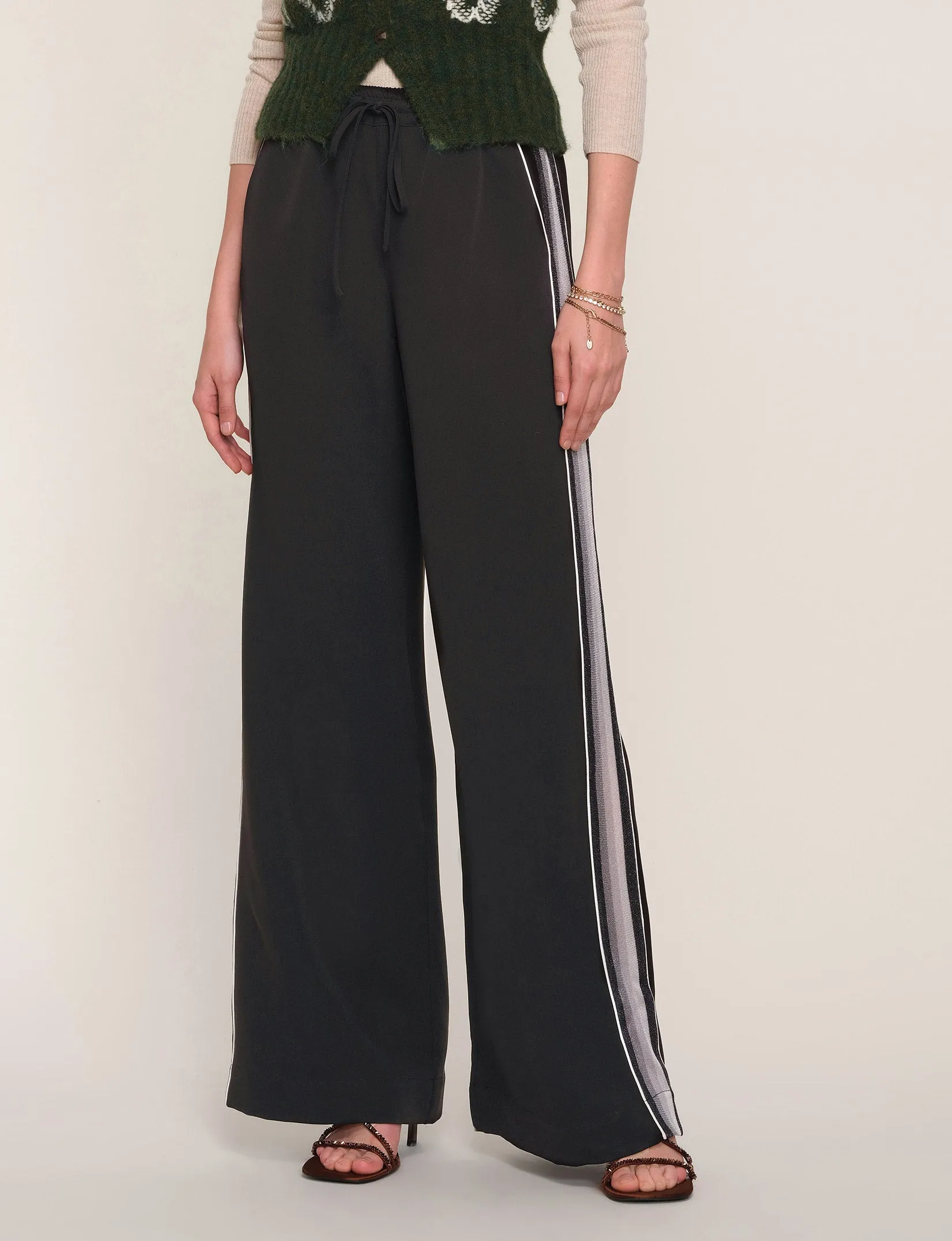 jules pant sold by Heartloom product image thumbnail 3