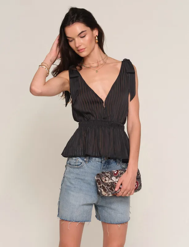 loulou top made by Heartloom