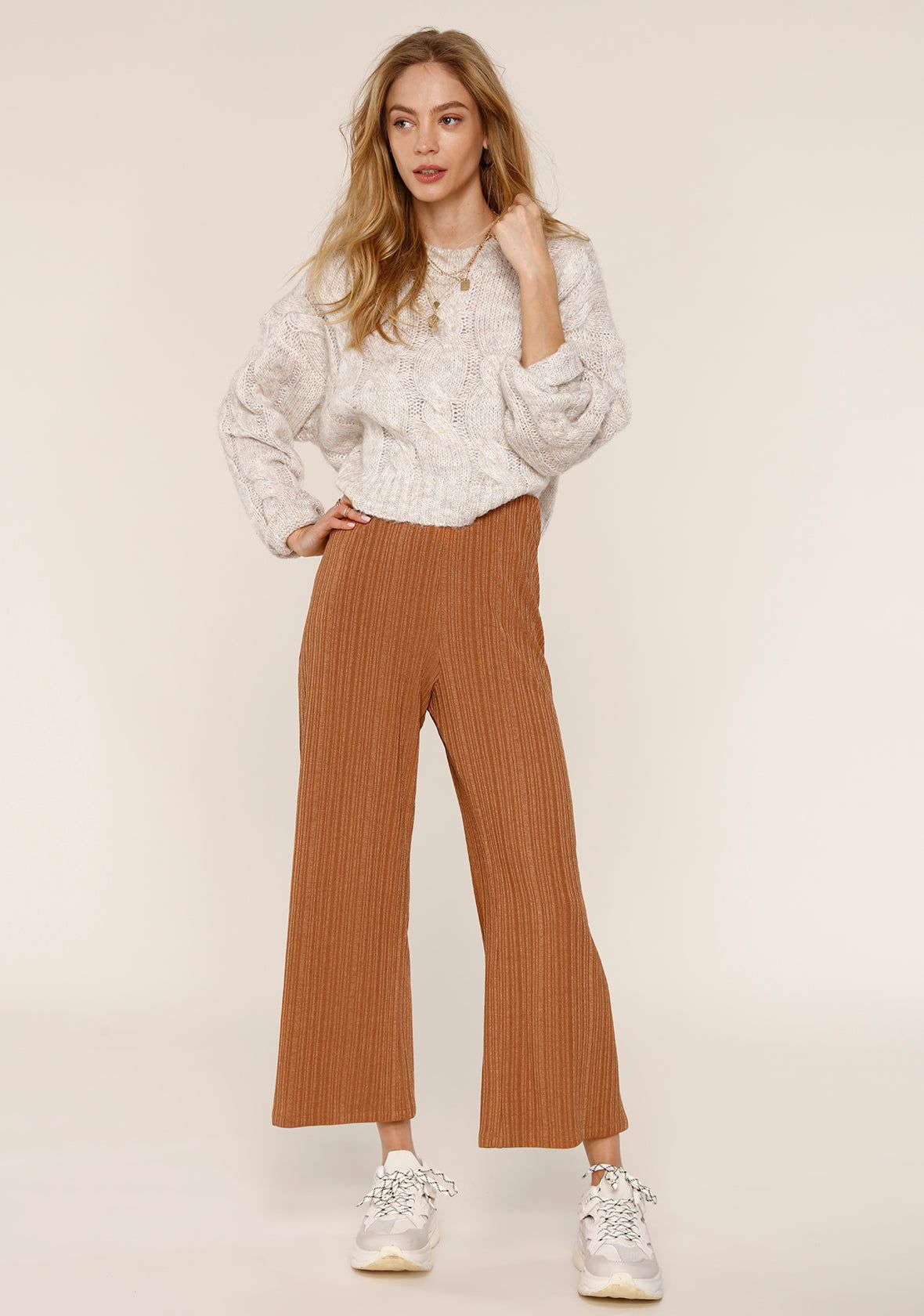 Drea Pant sold by Heartloom product image thumbnail 2
