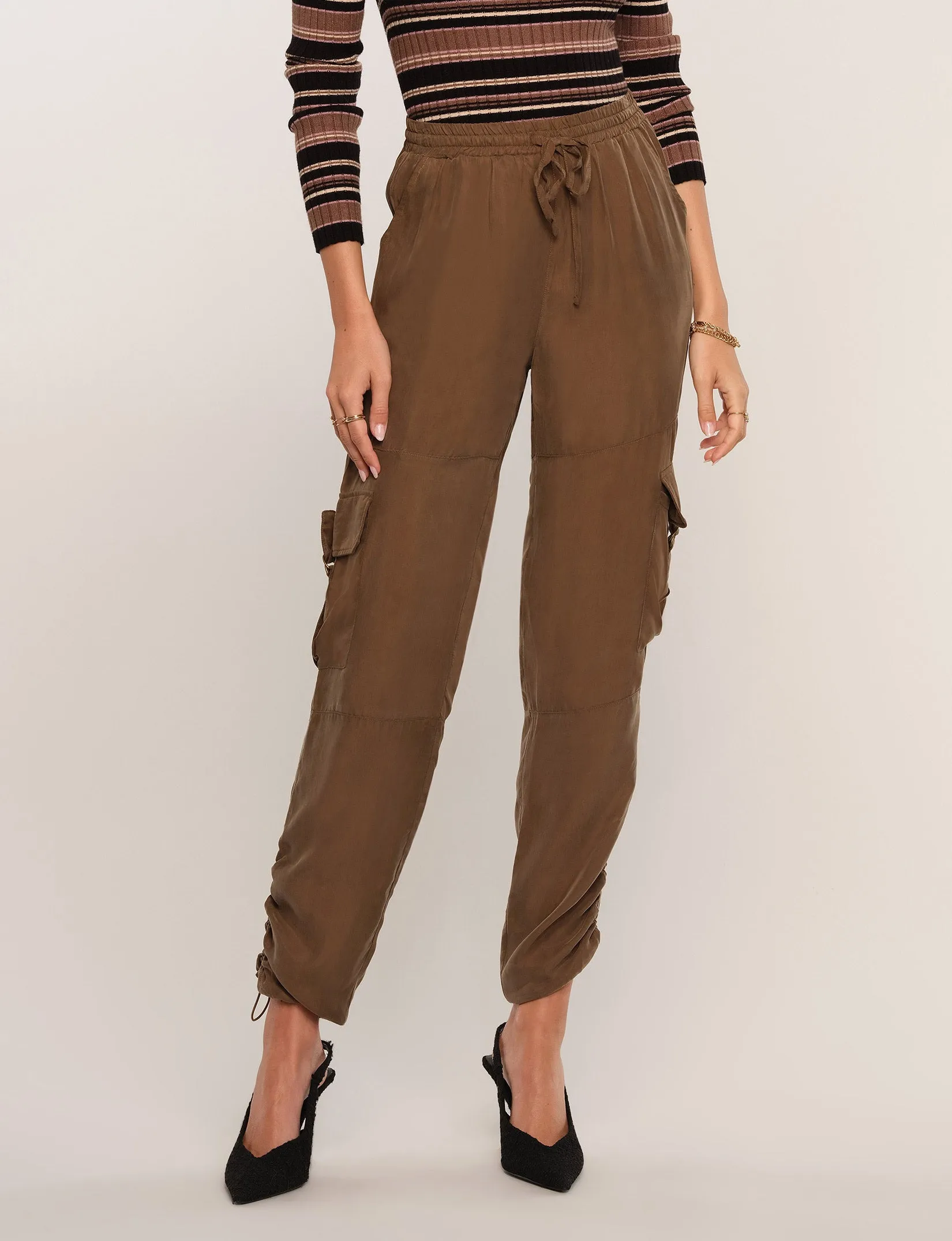 Zadie Pant sold by Heartloom product image thumbnail 2
