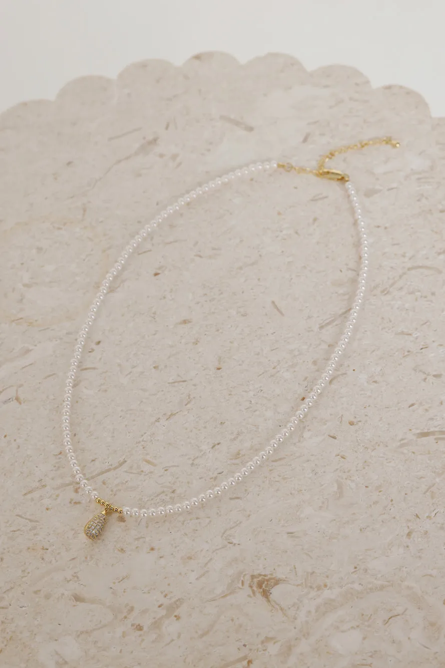 18k Gold Plated Sea Pearls Necklace Gold sold by Hello Molly product image thumbnail 2