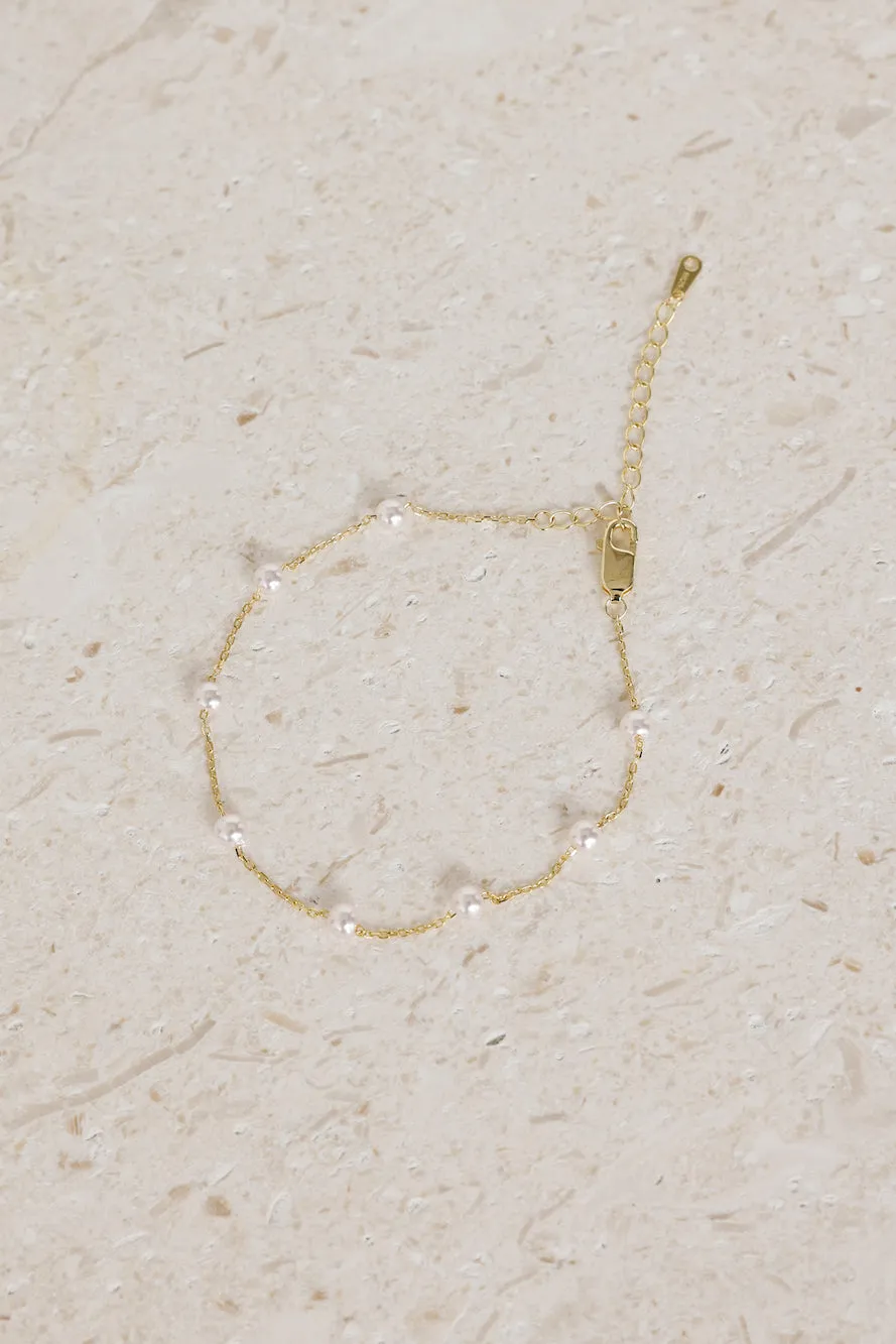 18k Gold Plated Dreamlike Pearl Bracelet Gold sold by Hello Molly product image thumbnail 4