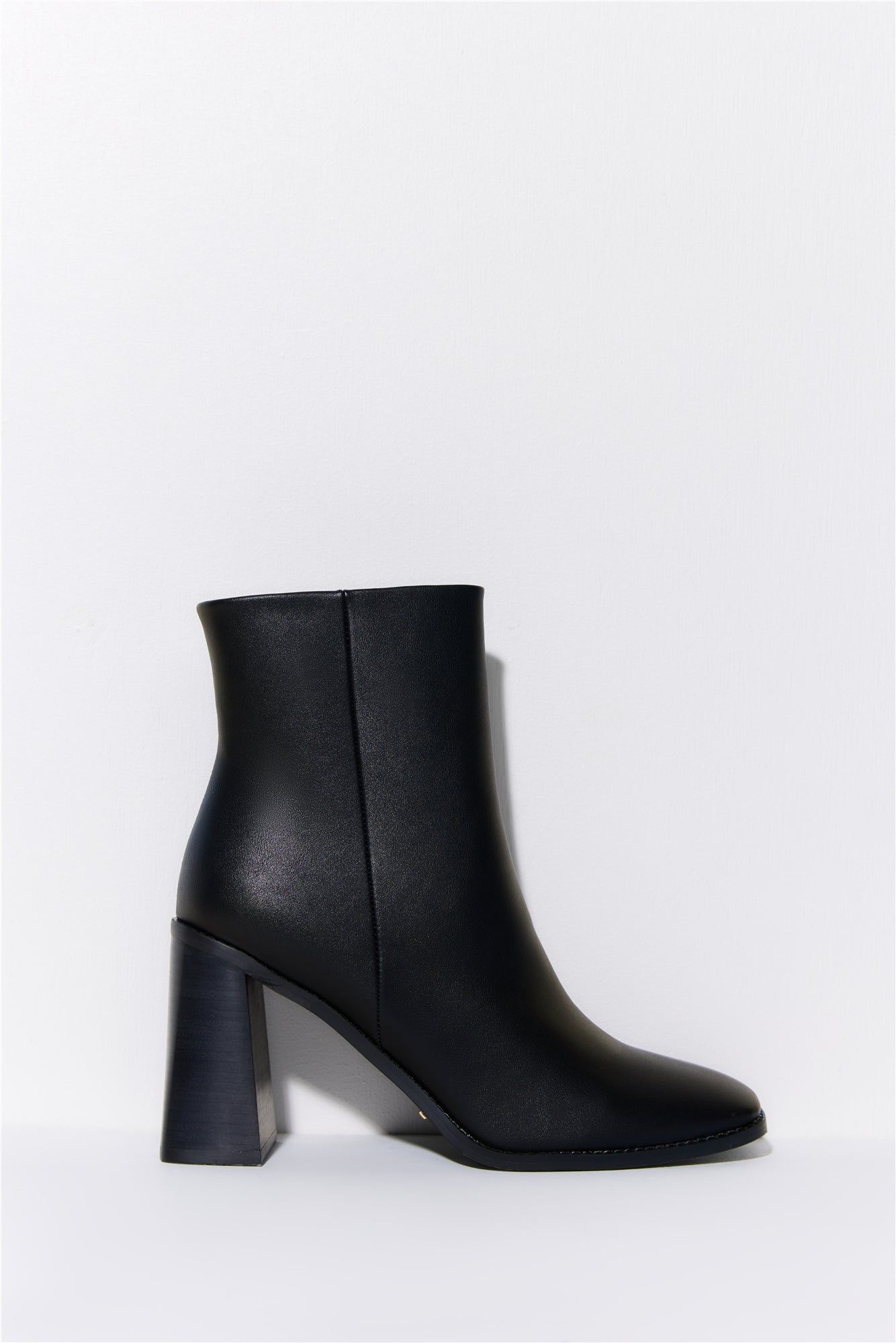 BILLINI Scorpio Boots Black sold by Hello Molly product image thumbnail 5