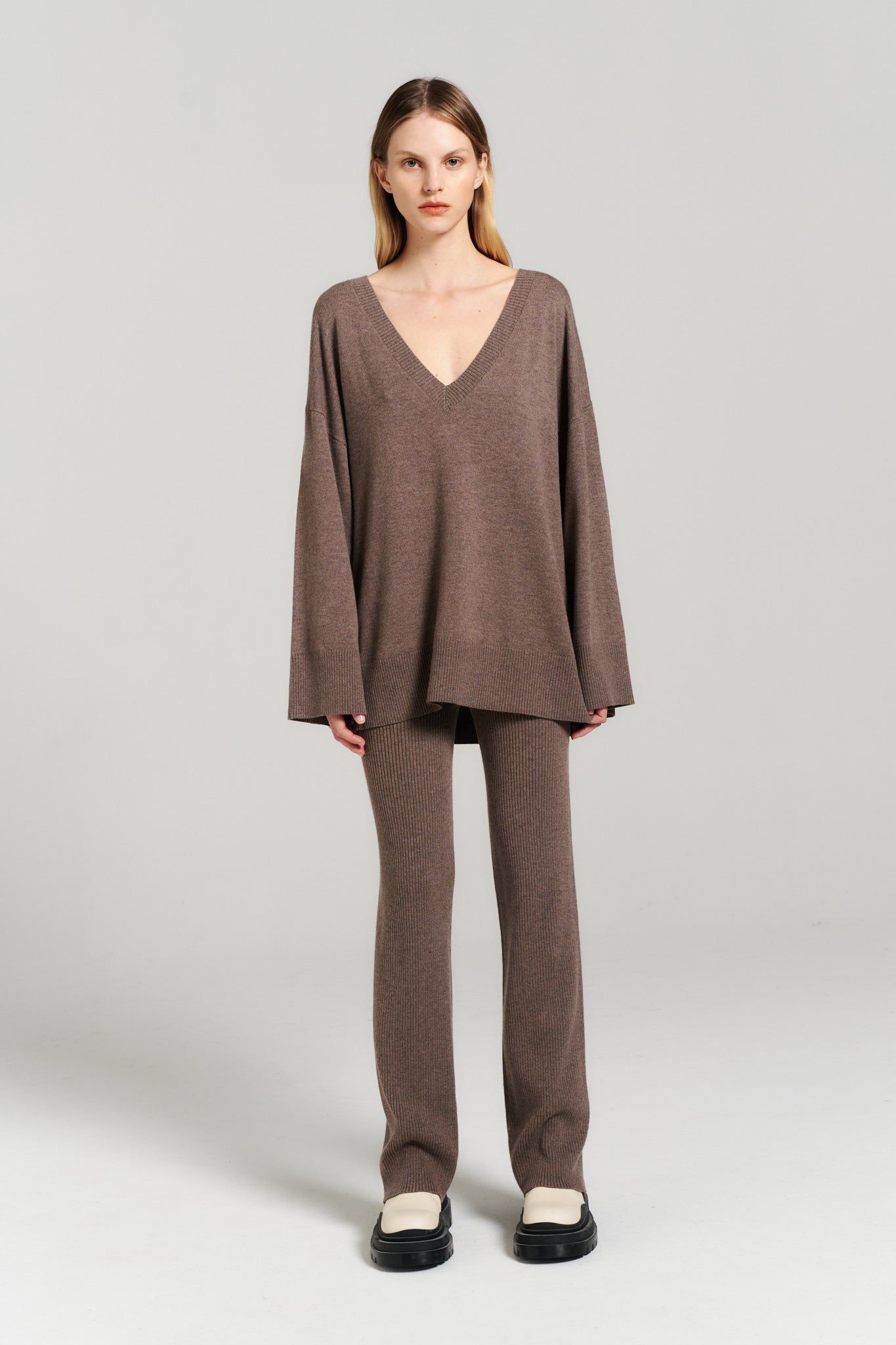 Leo Knit Pant sold by Henne