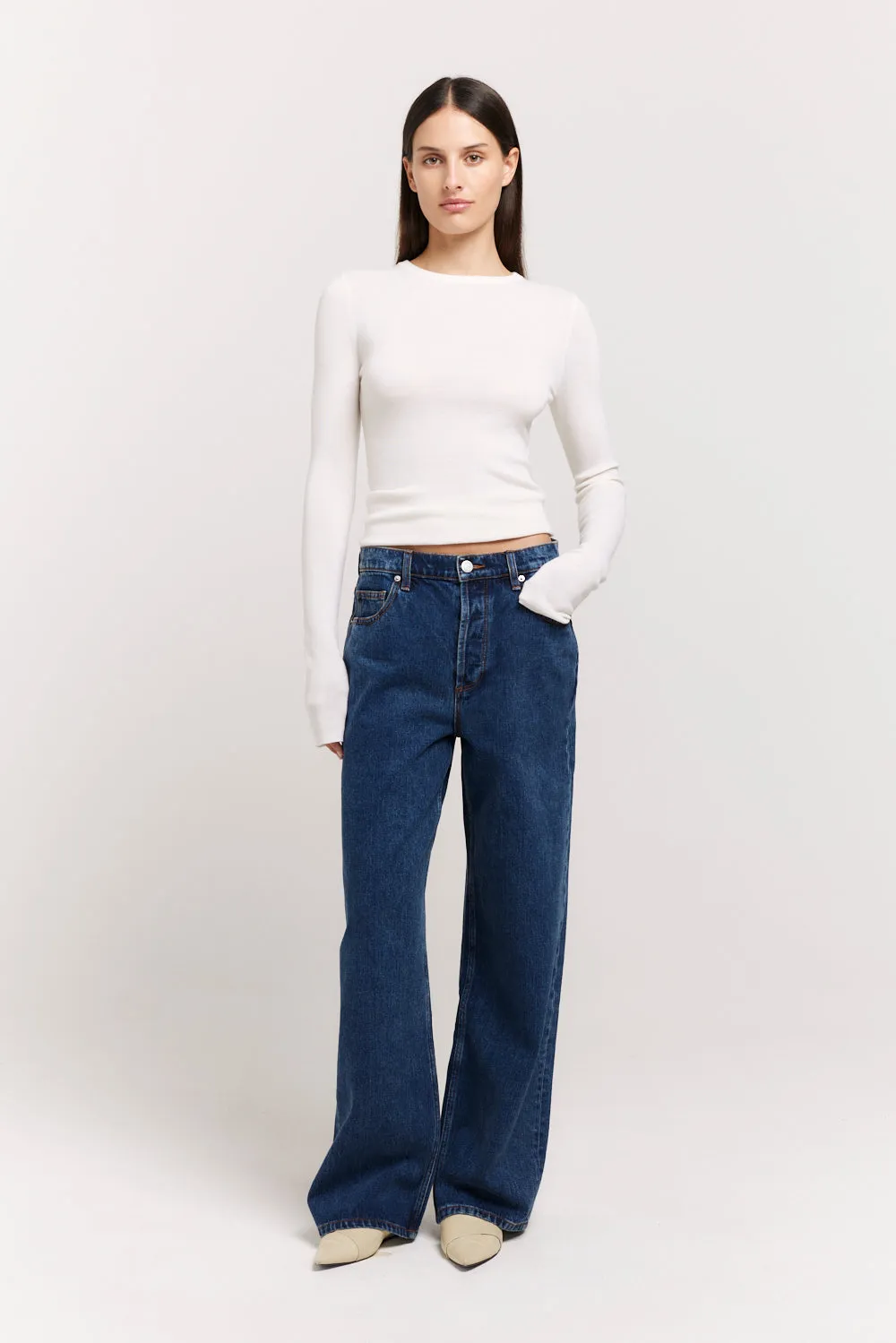 Carr Top sold by Henne