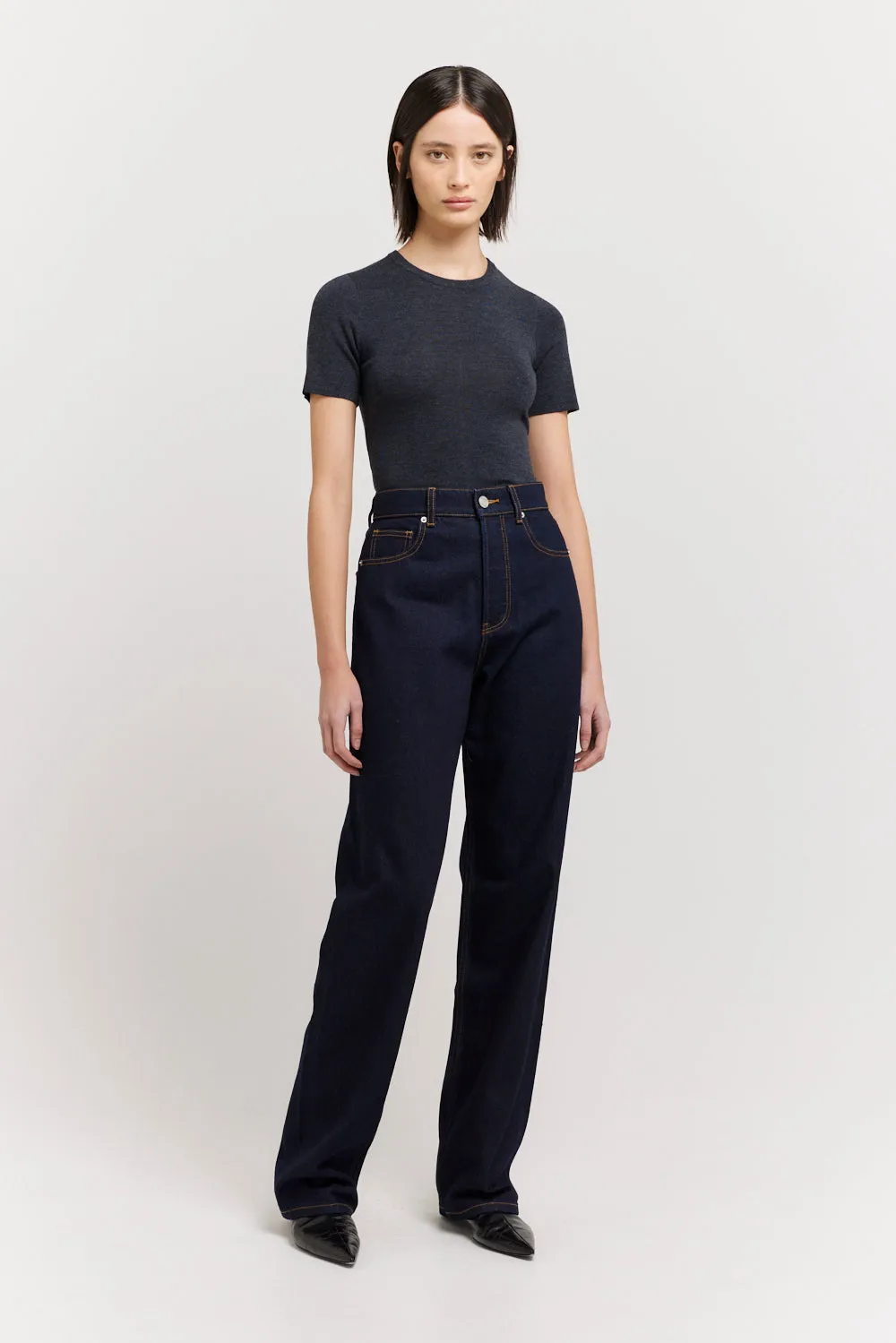 Valentina Jean sold by Henne