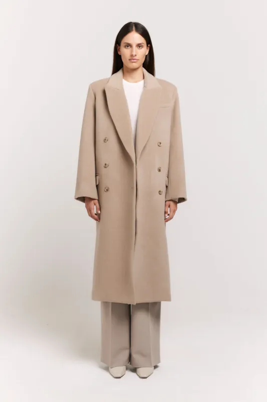 Albi Coat sold by Henne