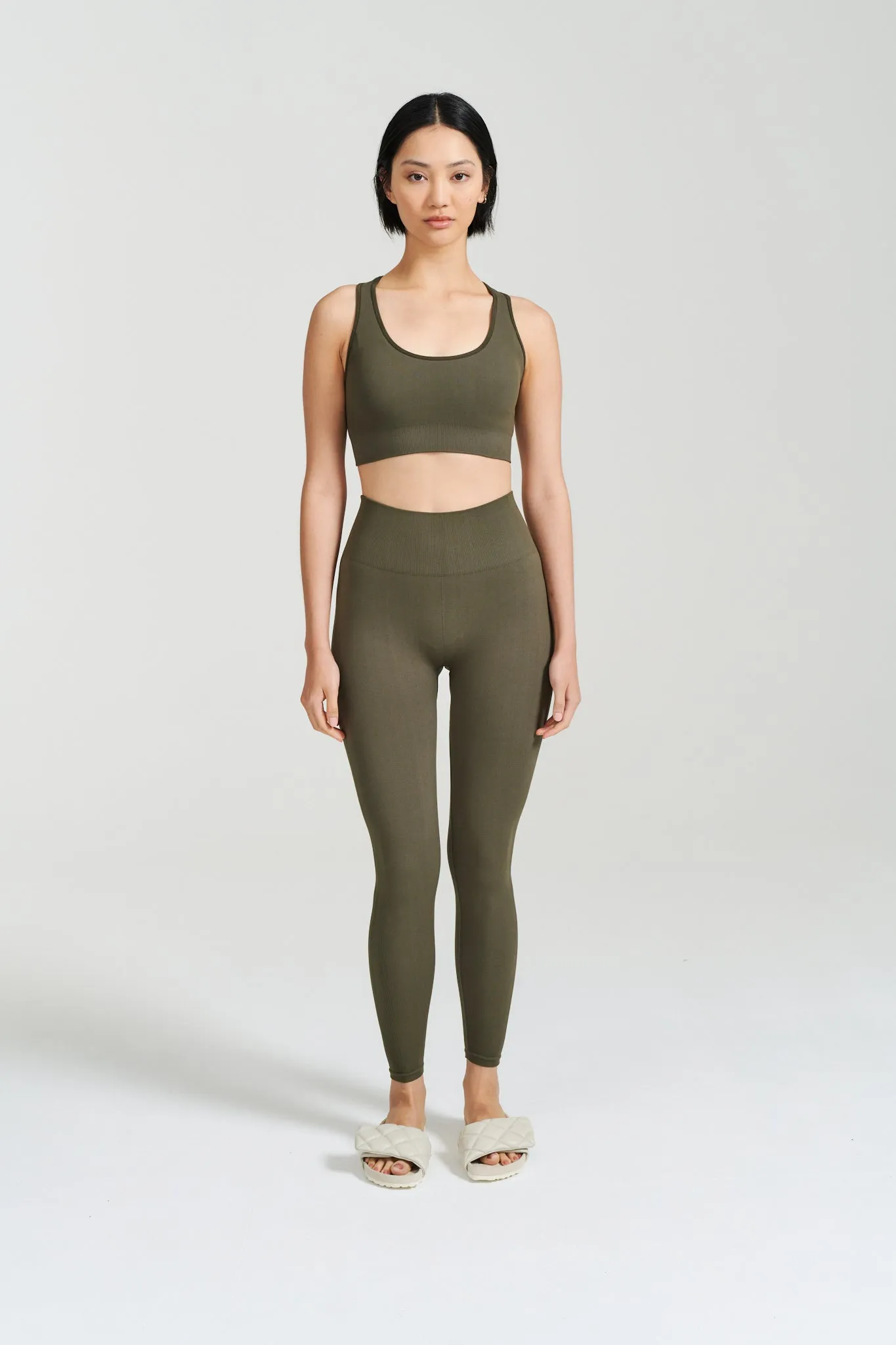 Thea Seamless Crop sold by Henne