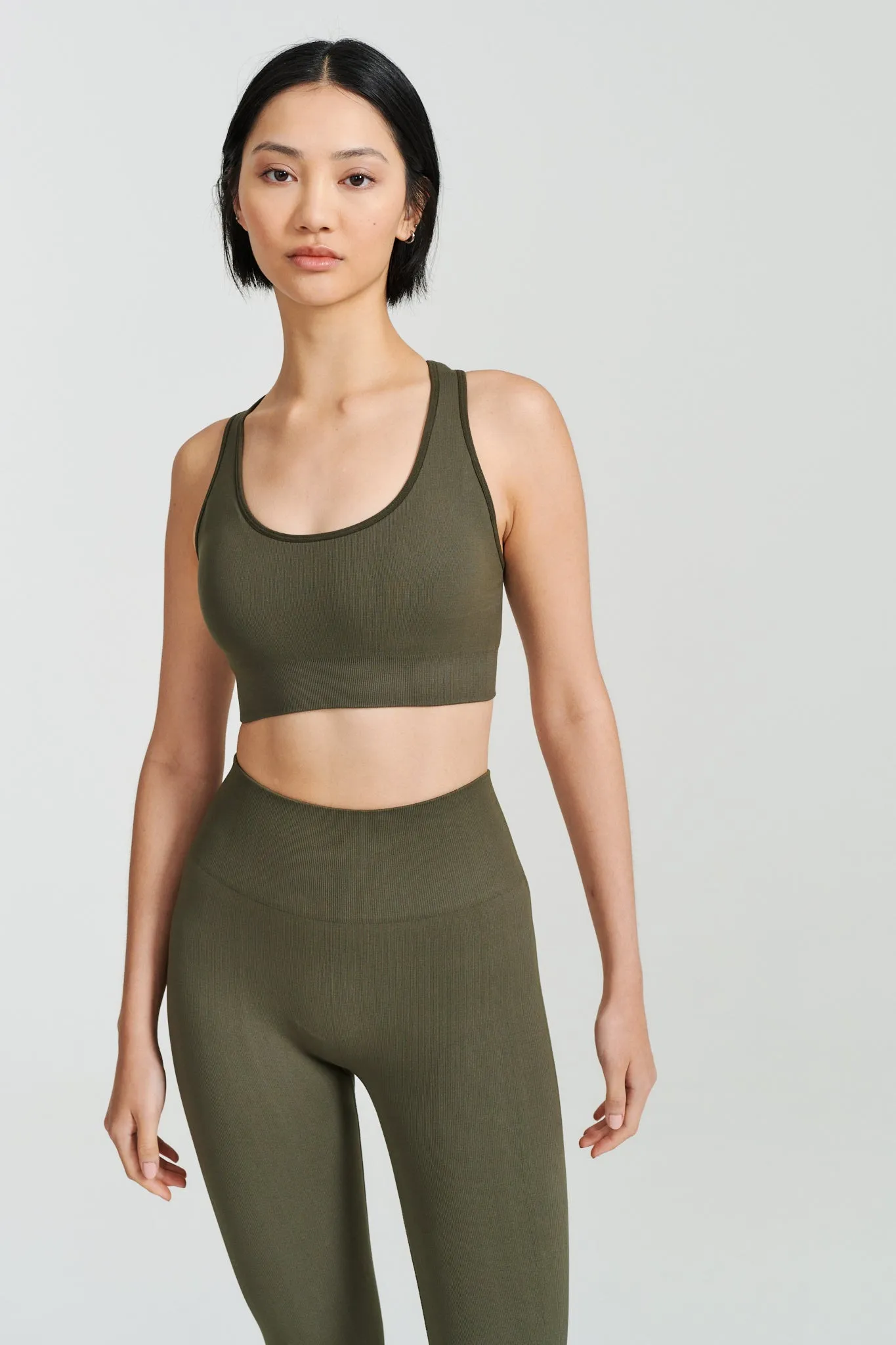 Thea Seamless Crop sold by Henne product image thumbnail 2