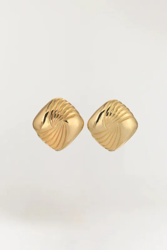 Tabi Earrings sold by Henne