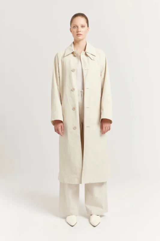 Belvidere Trench sold by Henne