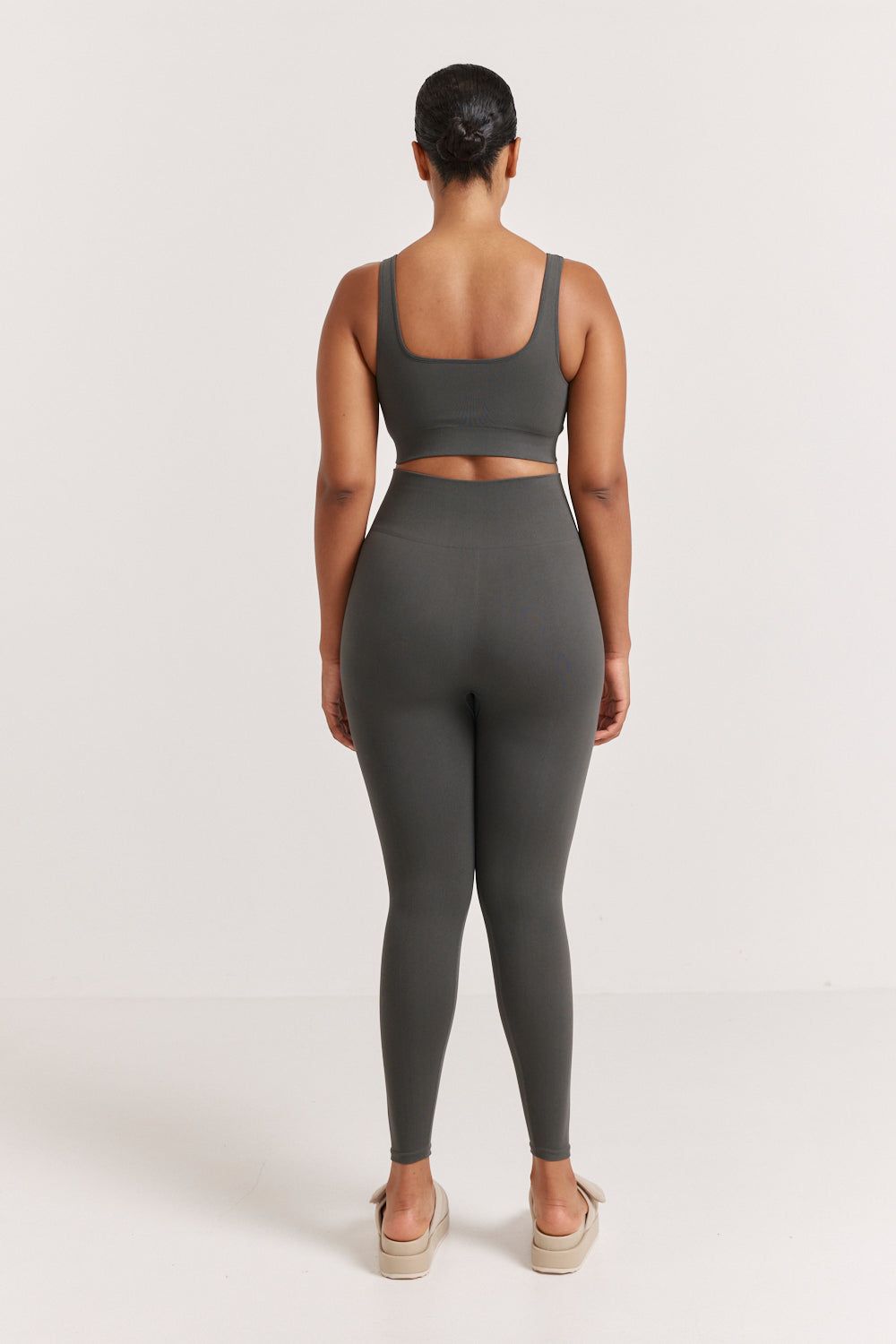 Sara Seamless Legging sold by Henne product image thumbnail 5