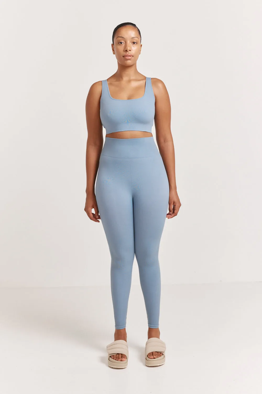 Sara Seamless Legging sold by Henne product image thumbnail 3