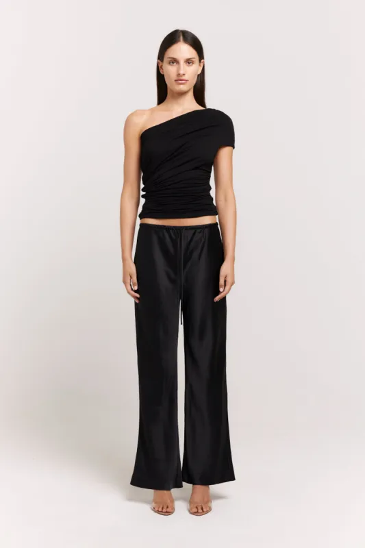 Gerardo Pant sold by Henne