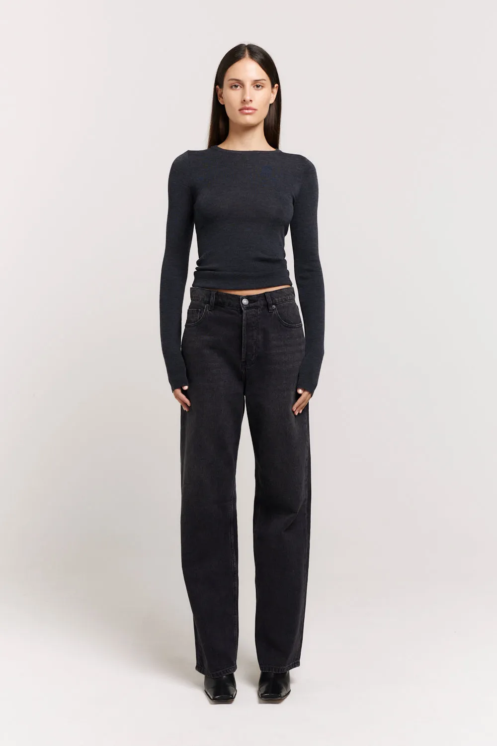 Carr Top sold by Henne