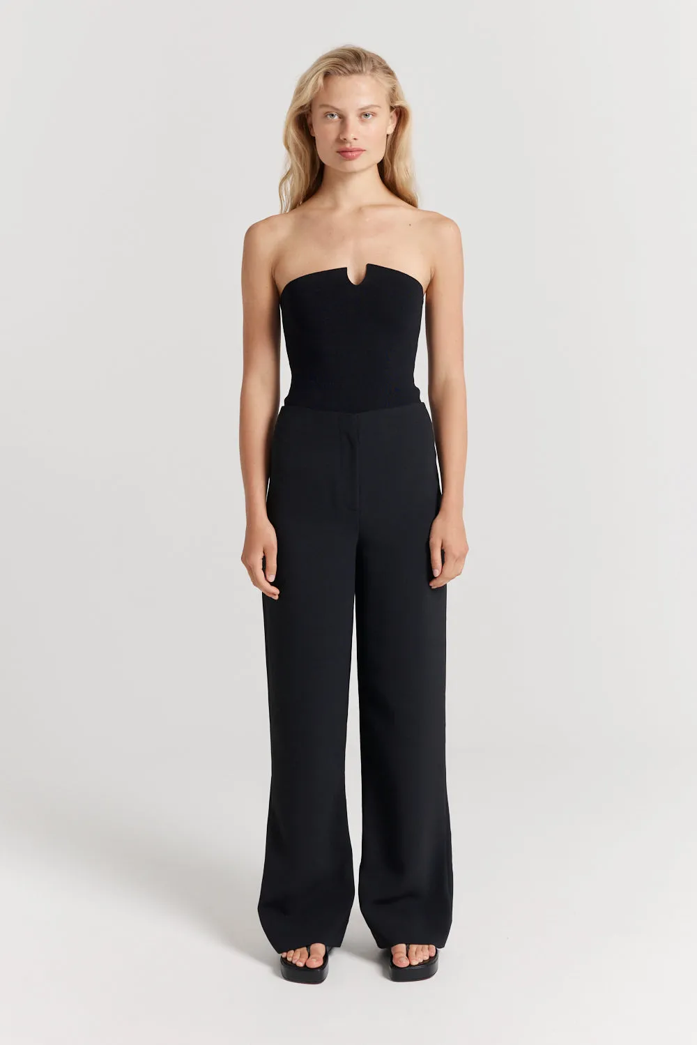 Kai Pant sold by Henne