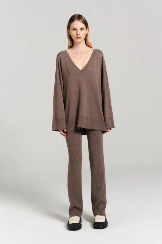 Leo Knit Pant sold by Henne