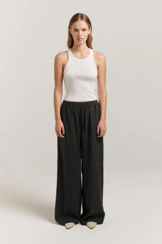 Carr Tank sold by Henne