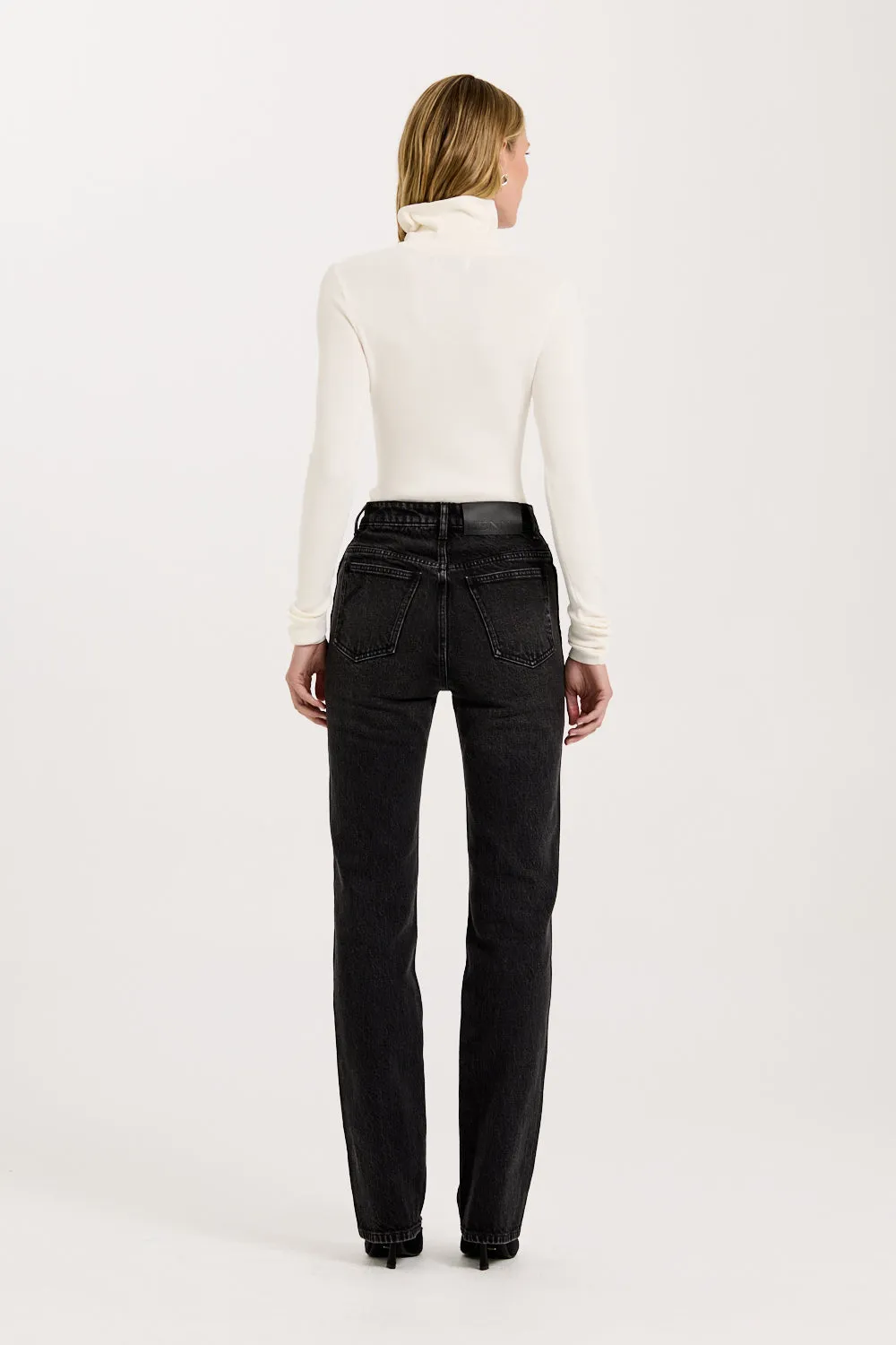 Rina Zip Top sold by Henne product image thumbnail 3