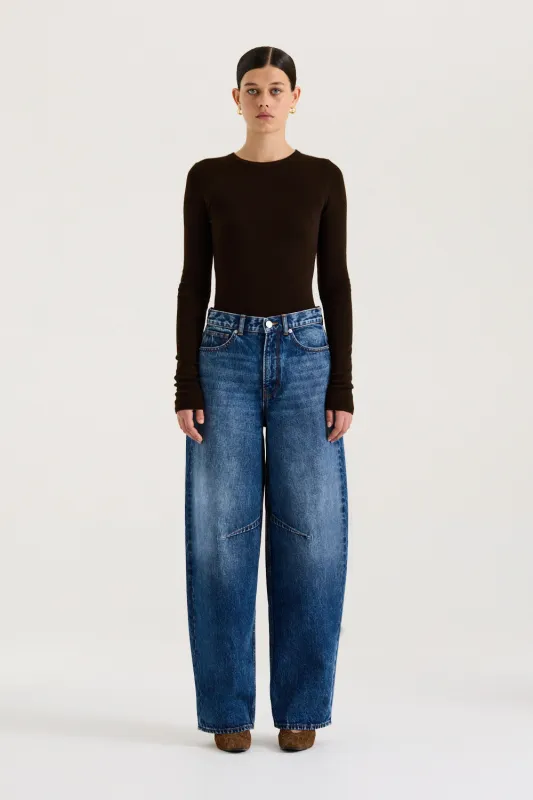 Carr Top sold by Henne