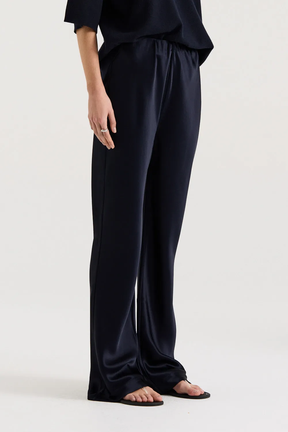 Nyelle Pant sold by Henne product image thumbnail 2