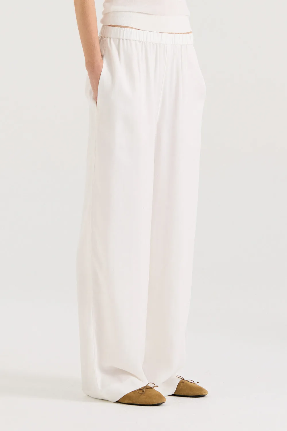 Summer Tessa Pant sold by Henne product image thumbnail 2