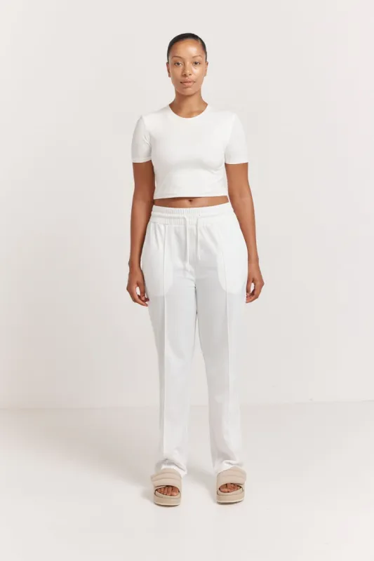 Pia Pant sold by Henne