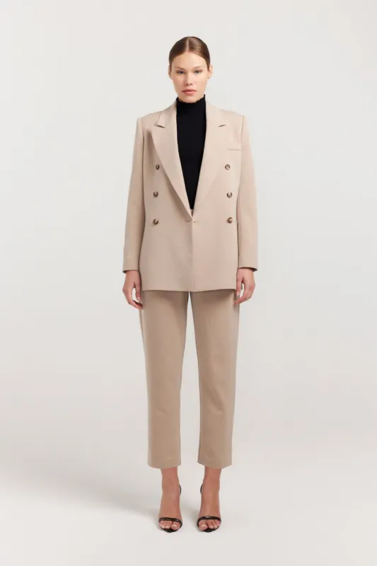 Claude Blazer sold by Henne