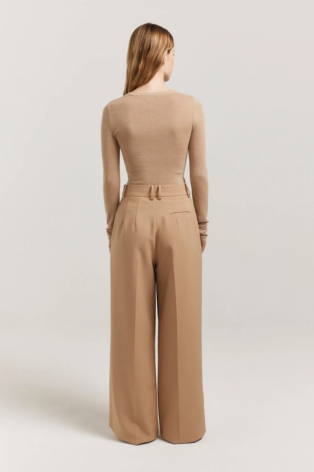 Ari Pant sold by Henne product image thumbnail 3