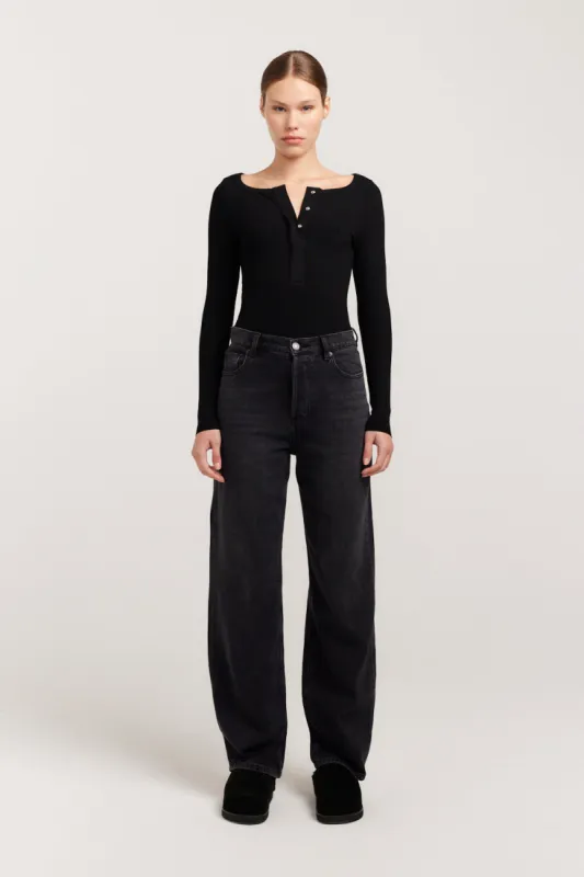 Elke Rib Top sold by Henne