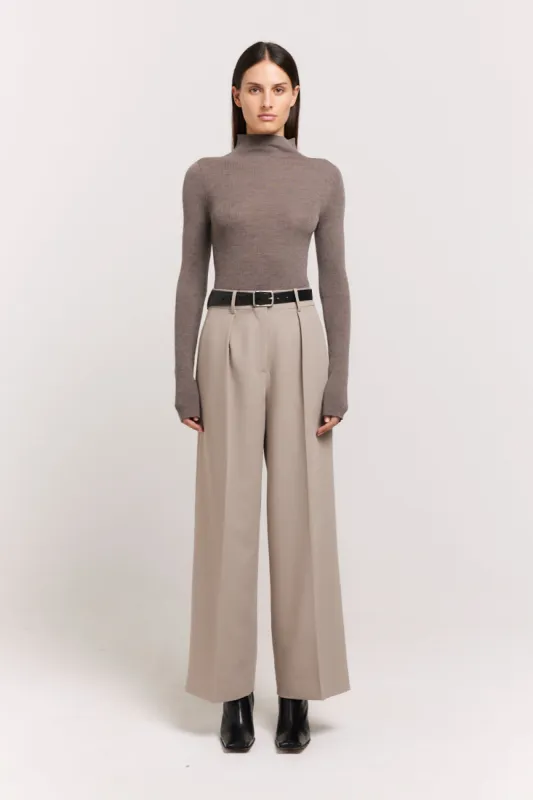 Elliot Long Sleeve Top sold by Henne
