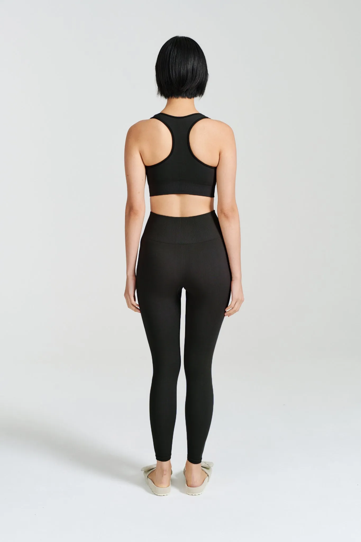 Thea Seamless Crop sold by Henne product image thumbnail 4