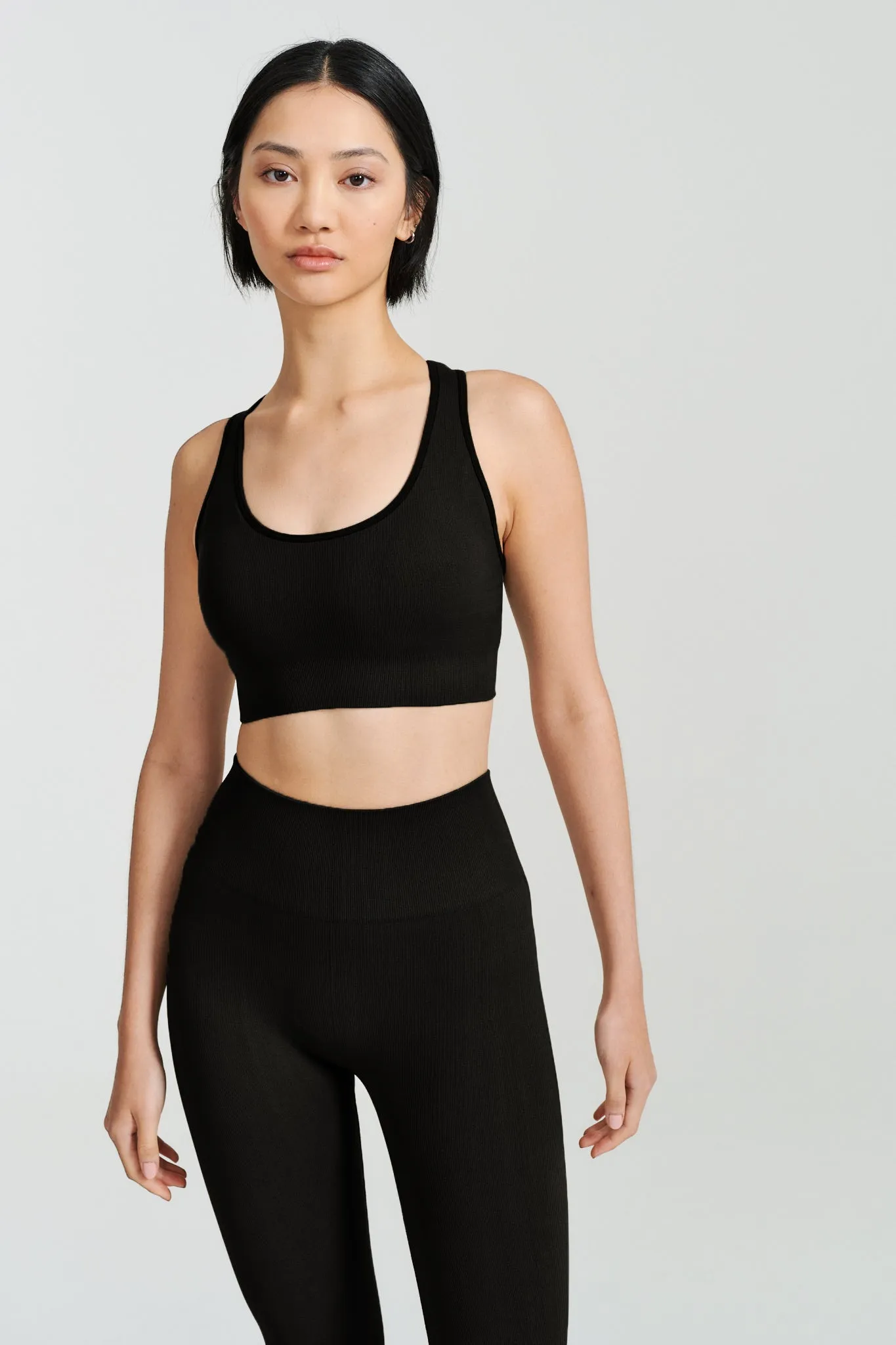 Thea Seamless Crop sold by Henne product image thumbnail 3