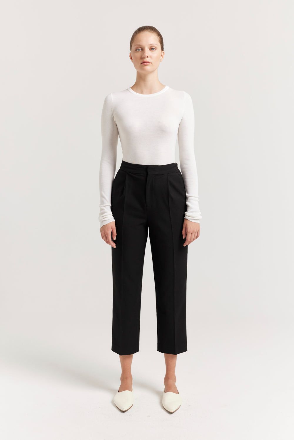 The Uniform sold by Henne product image thumbnail 5