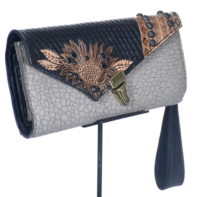 Nola Clutch #38 sold by Heritage