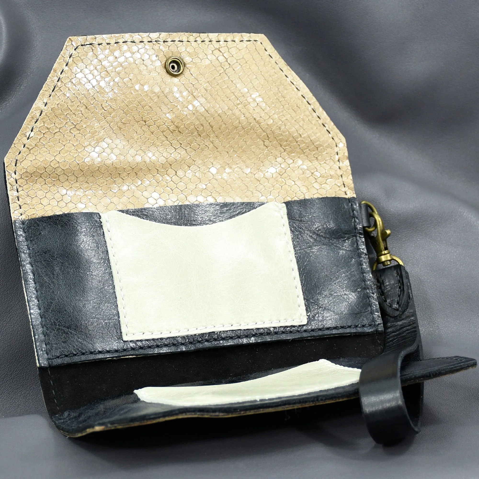 Mini sold by Heritage product image thumbnail 3