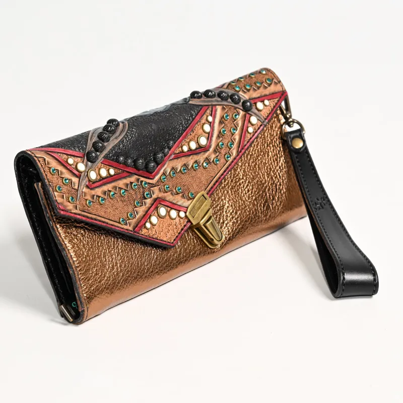 Nola Clutch #447 sold by Heritage