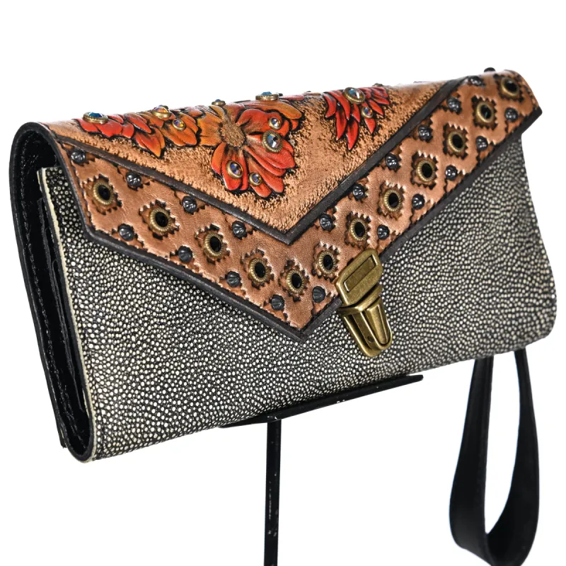 Nola Clutch #384 sold by Heritage