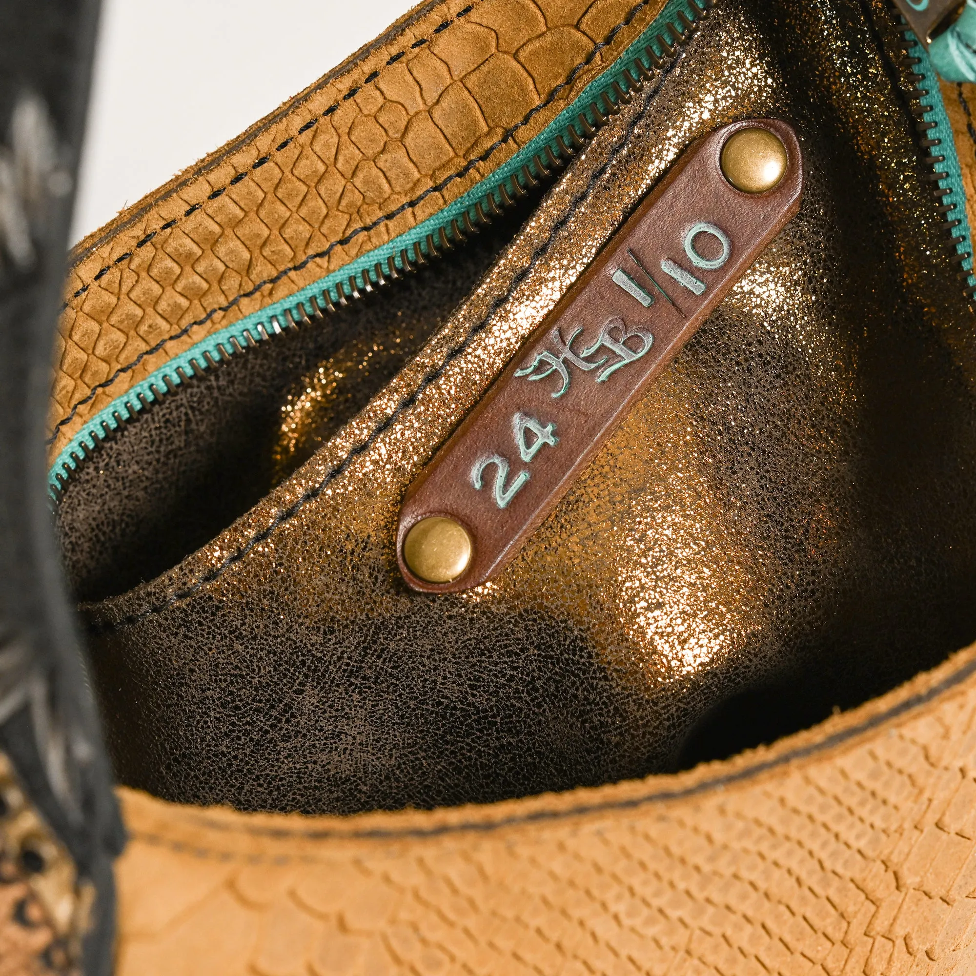 Artona - Look #24 sold by Heritage product image thumbnail 4