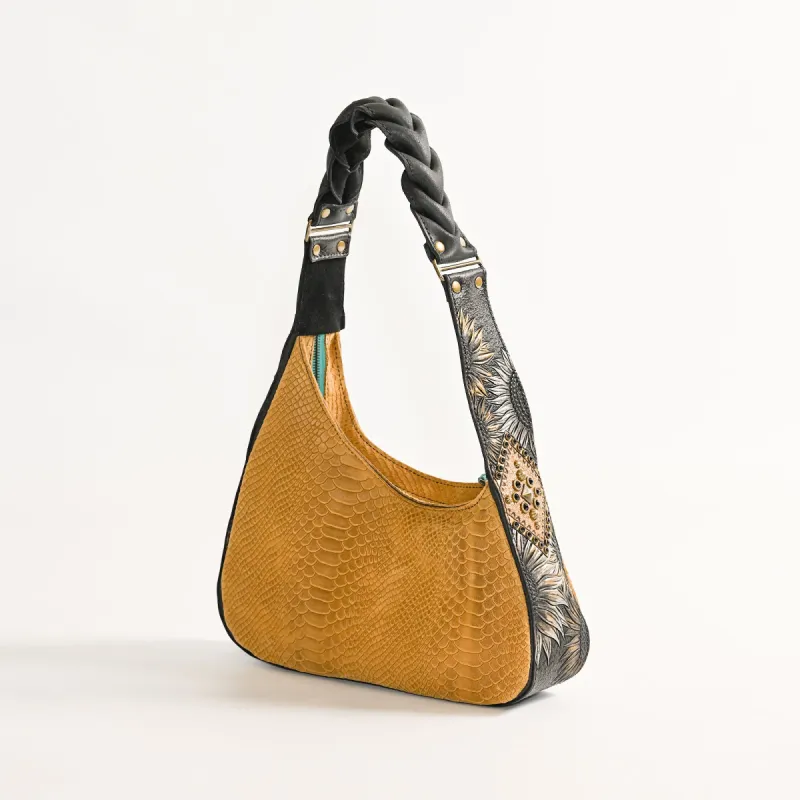 Artona - Look #24 sold by Heritage