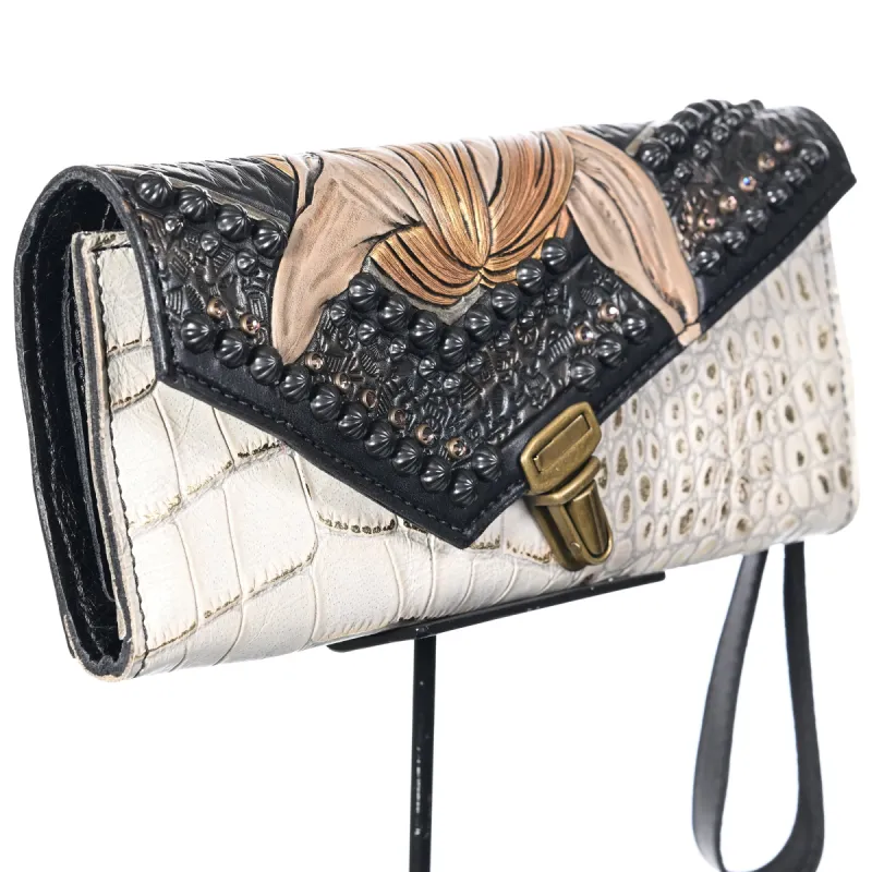 Nola Clutch #941 sold by Heritage