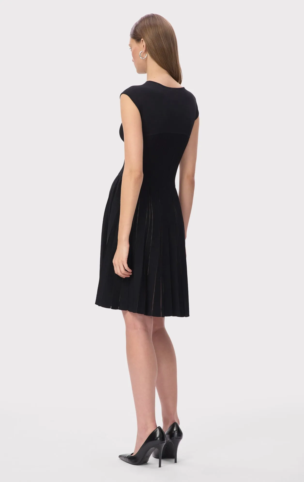 THE ANNABEL DRESS sold by Herve Leger product image thumbnail 5