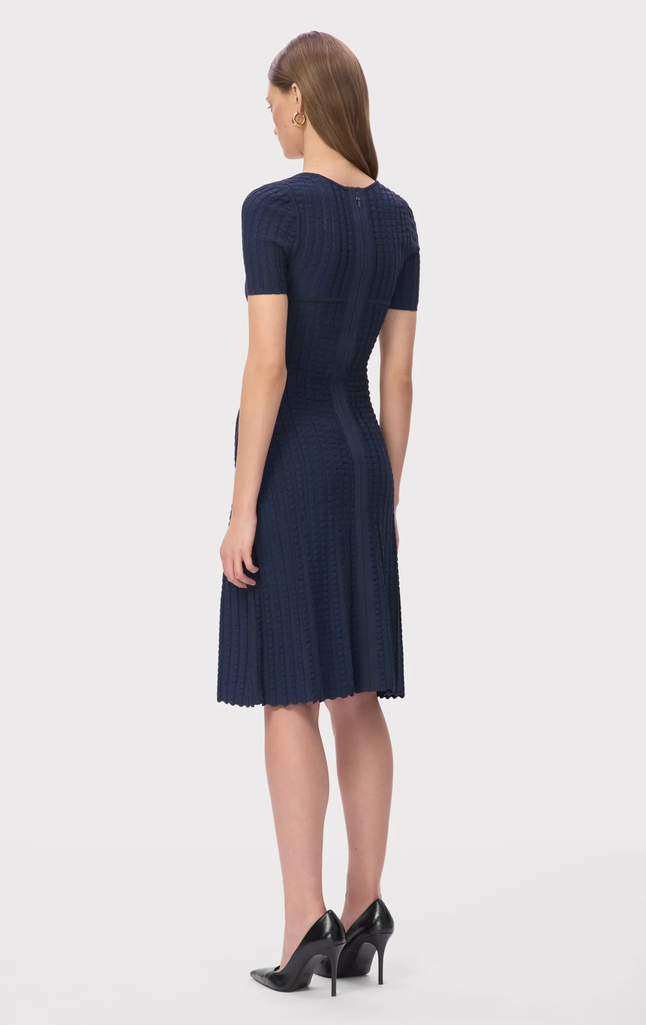 THE CALISTA DRESS sold by Herve Leger product image thumbnail 4