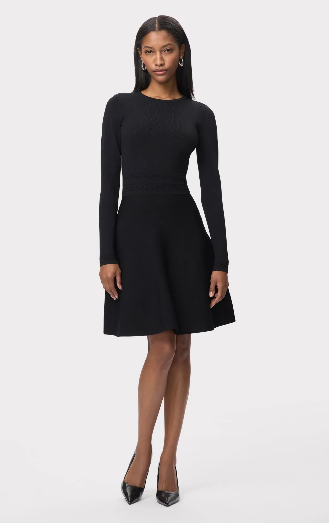 THE DELANEY DRESS sold by Herve Leger product image thumbnail 4