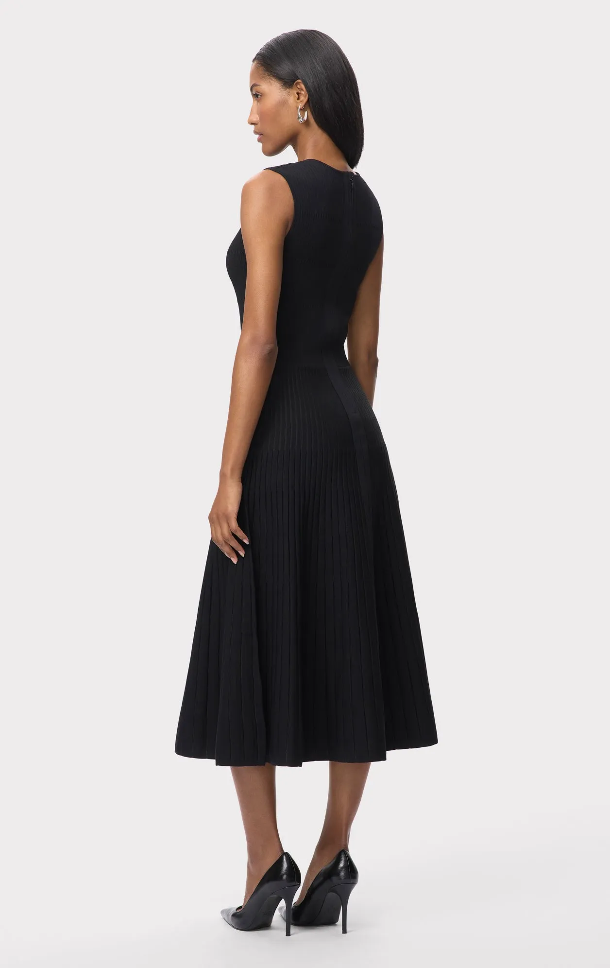 THE CASSIA DRESS sold by Herve Leger product image thumbnail 5