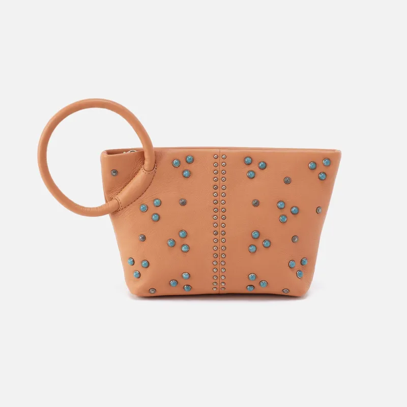 Maggie Clutch In Smooth Leather - Doe made by HOBO