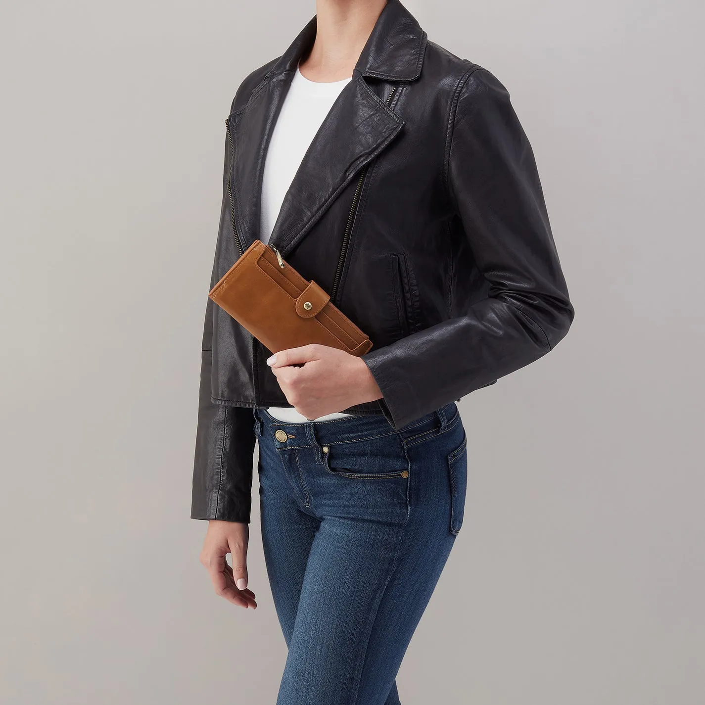 Dunn Continental Wallet In Polished Leather - Truffle sold by HOBO product image thumbnail 2